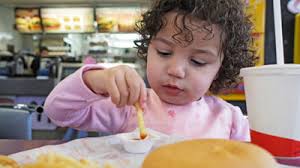 Ladies who do lunch in Kuwait: Report: Junk Food Diet Affects Children's IQ