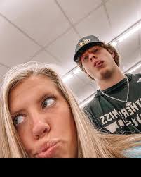 Avery White (@averywh1te) • Instagram photos and videos