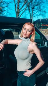 Fame oder Fail? Anike Ekina über den Druck im Influencer-Business |  Presseportal