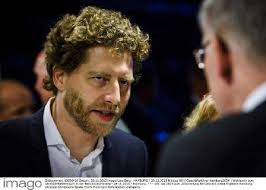 HAMBURG 29.11.2015 Nikolas Hill und Michael Vesper, nach Bekanntgabe der  Ergebnisse des