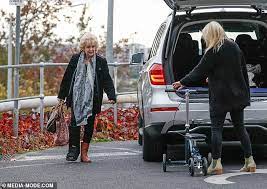 Patti is also well known as, known for her association with such australian television and radio. Ytbzctjm49hgcm