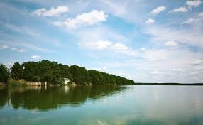 Rožmberk je rozlohou největší rybník nejen v jihočeském kraji a v české republice, ale i na celém světě. Rybnik Rozmberk Turistickamapa Cz