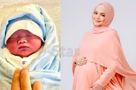 Kompilasi siti nurhaliza best hits nonstop album compilation pilu menyayat hati. Tahniah Aafiyah Dah Jadi Kakak Siti Nurhaliza Selamat Bersalin Anak Lelaki Pada 7 Ramadan Hiburan Mstar