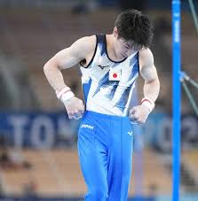 世界大会個人総合8連覇、体操界のキング、日本の内村航平選手。 2008年北京オリンピック個人総合2位 2009年世界選手権個人総合優勝、 2010年世界選手権個人総合優勝、種目別ゆか2位、平行棒3位 2011年世界選手権個人総合優勝、種目別ゆか優勝、鉄棒3位 2012年ロンドンオリンピック個人総合優勝. Wwt In4peuyim