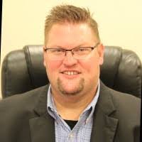 Jason Yeaman's Instagram, Twitter & Facebook