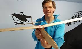 Furs Fliegerprojekt Schmiss Maretzke Seinen Fruheren Job Hin