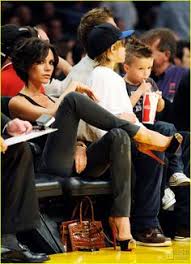 She is one of the original members of female group spice girls. 50 Victoria Beckham Ideen Victoria Beckham Stil Beckham Victoria Beckham