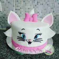 La Gatita Marie Esta Cosita La Hice Hace Unas Semanas Cakesofinstagram Mariecat Catmarie Gatitamarie Ga Cat Cake Cat Birthday Party Kitten Cake