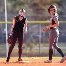 4 Easy Softball Hairstyles Simple Hairdos For Athletes Rip It Sports Softball Hairstyles Softball Outfits Easy Softball Hairstyles