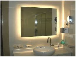 Le lampadine led moderne offrono una grande varietà di tonalità di colore. Luce Specchio Bagno Idee Per Illuminare Con Lampade E Faretti Idee Bagno
