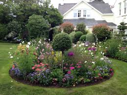 Lovely Garden In The Middle Of Sidmouth Devon Littlecourt Cottages Open For Fundraising Front Yard Landscaping Design Farmhouse Garden Small Front Gardens