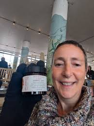 Despite the challenging weather today, I had a fun time. Thanks for popping  by and making my day with your laughter and smiles ☺️. You always make me  happy 😊. Not surprisingly