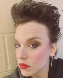 Pin By Rachel George On Lzzy Lzzy Hale Halestorm Heavy Metal Girl