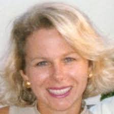 Alice Palomo's Instagram, Twitter & Facebook