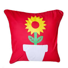 Bersikaplah seperti bunga matahari, yang selamanya akan menatap matahari bergerak. Jual Sarung Bantal Sofa 40x40 Quotes Aneka Warna Motif Bunga Matahari Terbaru Juni 2021 Blibli