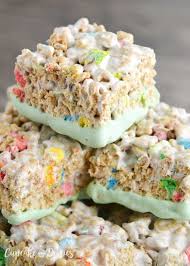 Lucky Charms Treats For St Patrick S Day Recipe Crispy Treats Cereal Treats Delicious Desserts