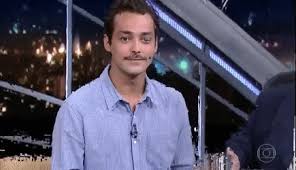 Poderoso castiga ajuda seus fiéis e recebe vários convidados. Mrw When Someone Falls In Front Of Me And I Hold On To Not Laugh When Someone Hold On Laugh