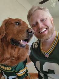 GO PACK GO! GO PACK GO! GO PACK GO! ALL HAIL THE KINGS OF THE NORTH 👑