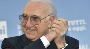 Pippo Baudo, case e terreni valgono 6 milioni di euro: l'eredità, le  proprietà storiche e la causa segreta all'ex fidanzata Alida Chelli