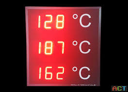 Ebenso wie anzeigen für die frequenz, die stromstärke, die spannung oder andere physikalische größen werden. Act Gmbh Led Displays Digitale Temperaturanzeige Fur Die Feuerwehrschule