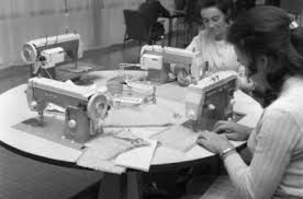 Dodane z telefonu o 07:08, 14 marca 2021. Buty Z Radoskoru Maszyny Do Szycia Lucznik Na Wystawie W Radomiu Dzieje Pl Historia Polski
