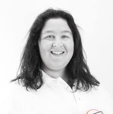 Amelia Bass's Instagram, Twitter & Facebook