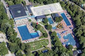 Anhand der folgenden liste zum schwimmbad in landshut können sie wichtige informationen zu anschrift, kontaktdaten und öffnungszeiten dieser einrichtung erhalten. Das Hallenbad In Unserem Stadtbad Stadtwerke Landshut