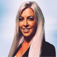 Heather Jahnke's Instagram, Twitter & Facebook