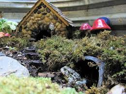 Make A House For Toads To Keep Your Garden Bug Free Toad House Frog House Window Well