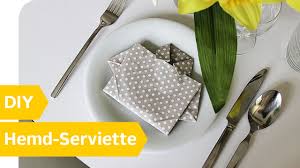 Bei der anleitung für diese blume wurden 42 zentimeter papierservietten verwendet. Servietten Falten Das Hemd Diy Anleitung Roombeez Powered By Otto Youtube