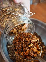 Granolas Aux Fruits Et Au Chocolat In 2020 Food Breakfast Cereal