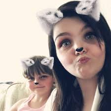 Lacey Donovan-Holmes (@x_Lacey_x)