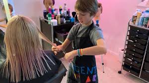 Enjoy playing puppy makeover hair salon! This 11 Year Old Boy Runs A Hair Salon In His Parents Basement Rachael Ray Show