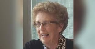 Loren Hamilton's Instagram, Twitter & Facebook