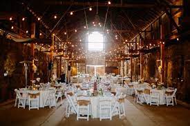California Barn Wedding At Santa Margarita Ranch Rustic Wedding Chic Barn Wedding Barn Wedding Decorations Rustic Chic Wedding
