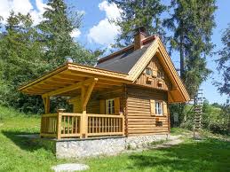 In Verstecker Alleinlage Am Waldrand Liegt Diese Kleine Berghutte Fur 1 4 Personen In Der Silberregion Karwendel Die Wichte Alpen Urlaub Urlaub Hutte Mieten