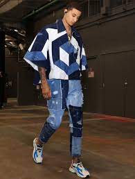 Jun 20, 2021 · kyle kuzma caught a lot of heat on social media following the los angeles lakers' early exit from the 2021 nba playoffs. Kyle Kuzma Rocks Dolce Gabbana Game 2 Outfit And Social Media Slams It Blacksportsonline