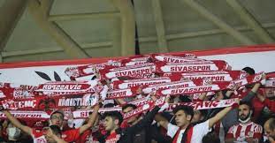 Dakikada kaydettiği golle bir kez daha öne geçti. Loyhjzaiwupfwm