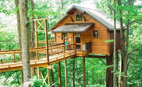 Whether if it's for a quick weekend getaway or for a whole week, there is plenty to do. 16 Best Cabins In The Midwest Linda On The Run