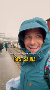 🧖🏻‍♂️ It’s no secret that I love saunas.. While in Norway with my family,  I tried my best to see what the Scandinavians had up their sleeve..What I  found was incredible 🙌A floating sauna