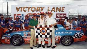 Richard petty won an incredible 200 wins in his nascar career. 20 Drivers With The Most Wins In Monster Energy Nascar Cup Series History News E Midia Races