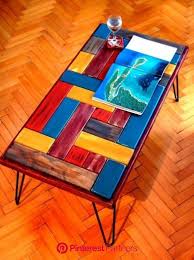 Palettenschlafzimmermobel Im Jahr 2019 Stahl Couchtisch Diy Mobel Epoxy F Couchtisch Diy Em 2020 Tabuas Pintadas Moveis Madeira Demolicao Ideias Estantes