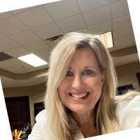 Jennifer Kincaid's Instagram, Twitter & Facebook