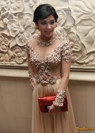 30+ ide model terbaru baju terkeren. Foto Naysila Mirdad 471 Kapanlagi Com