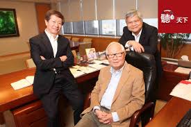 台積電創辦人張忠謀退休滿 2 年，台積電由董事長劉德音與總裁魏哲家雙首長領導，兩人內外分工得宜下，持續不斷再創奇蹟，總統蔡英文也肯定兩人是最強組合。 張忠謀 2018 年 6 月 5 日退休後，台積電製程技術持續不斷推進，5 奈米已於今年第三季大量生產，3 奈米預計 2021 年試產，2022. åŠ‰å¾·éŸ³ å¤©ä¸‹é›œèªŒ