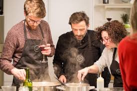 El principal objetivo de la escuela bellart es formar a jóvenes para que lleguen a la cúspide en el sector cocina. Los 10 Mejores Talleres De Cocina De Barcelona