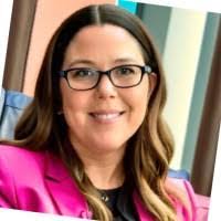 Amanda Dearman's Instagram, Twitter & Facebook