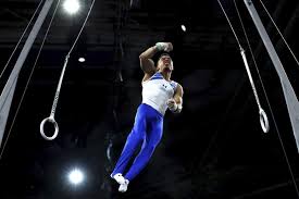 Ο λευτέρης πετρούνιας (αθήνα, 30 νοεμβρίου 1990) είναι έλληνας γυμναστής και ολυμπιονίκης με ύψος 1,64 μ. Entypwsiakos Kai Xrysos O Leyterhs Petroynias Liberal Gr