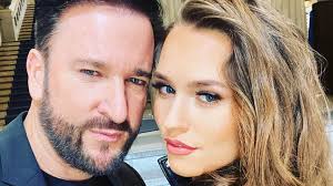 Der familie geiss gehört das modelabel «uncle sam» und vivien wollte, dass laura ihren bestehenden vertrag erfüllen kann. Duett Mit Michael Wendler Laura Muller Bricht In Tranen Aus Promiflash De