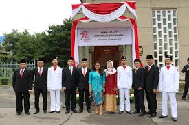 Feb 04, 2021 · banyak sekali kegiatan ice breaking yang bisa dicoba di lingkungan kerja atau kantor. Begini Rasanya Bekerja Sebagai Staf Kbri Di Korea Utara